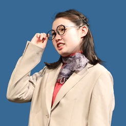俳優